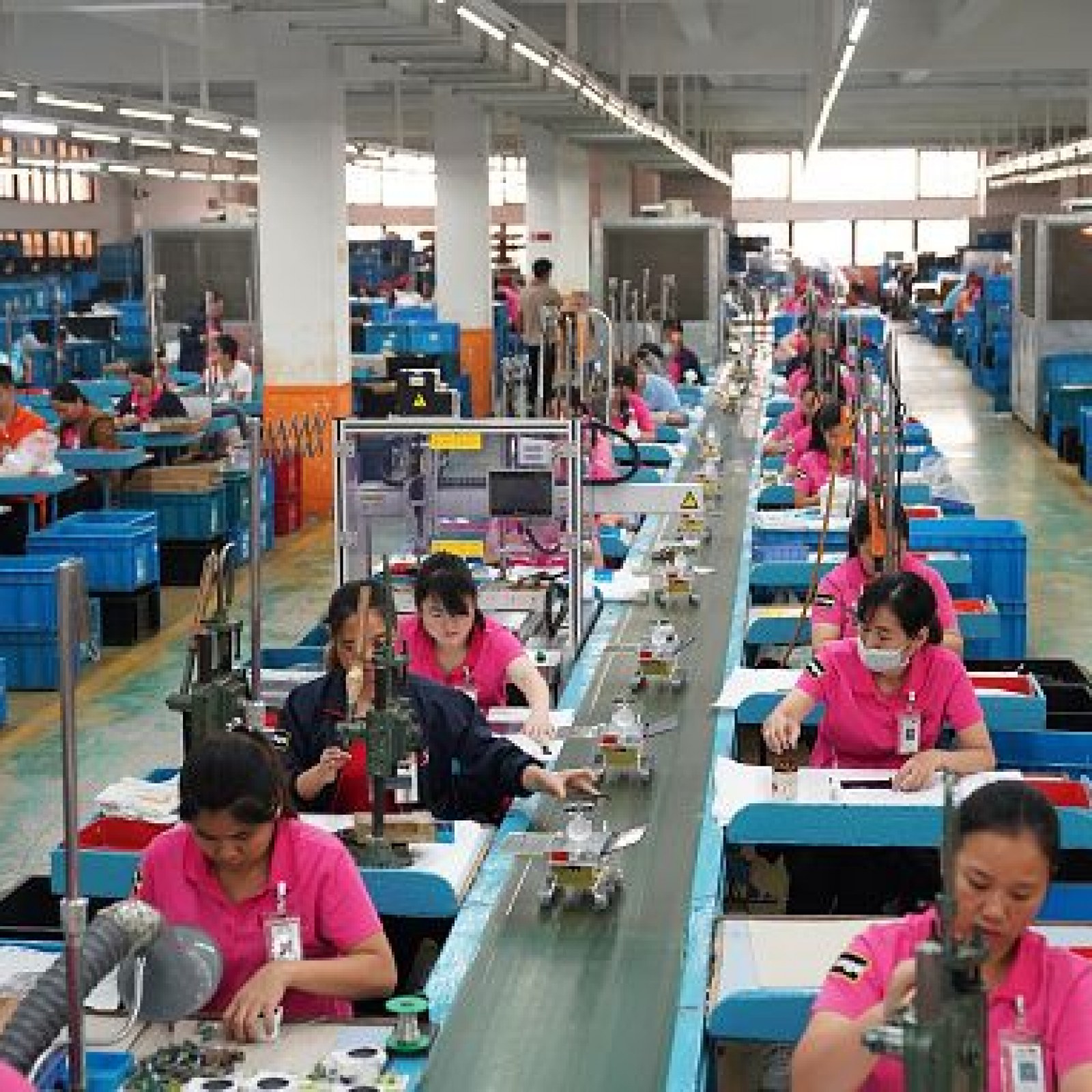 Comparative Analysis of Factory Girls and Korean Workers
